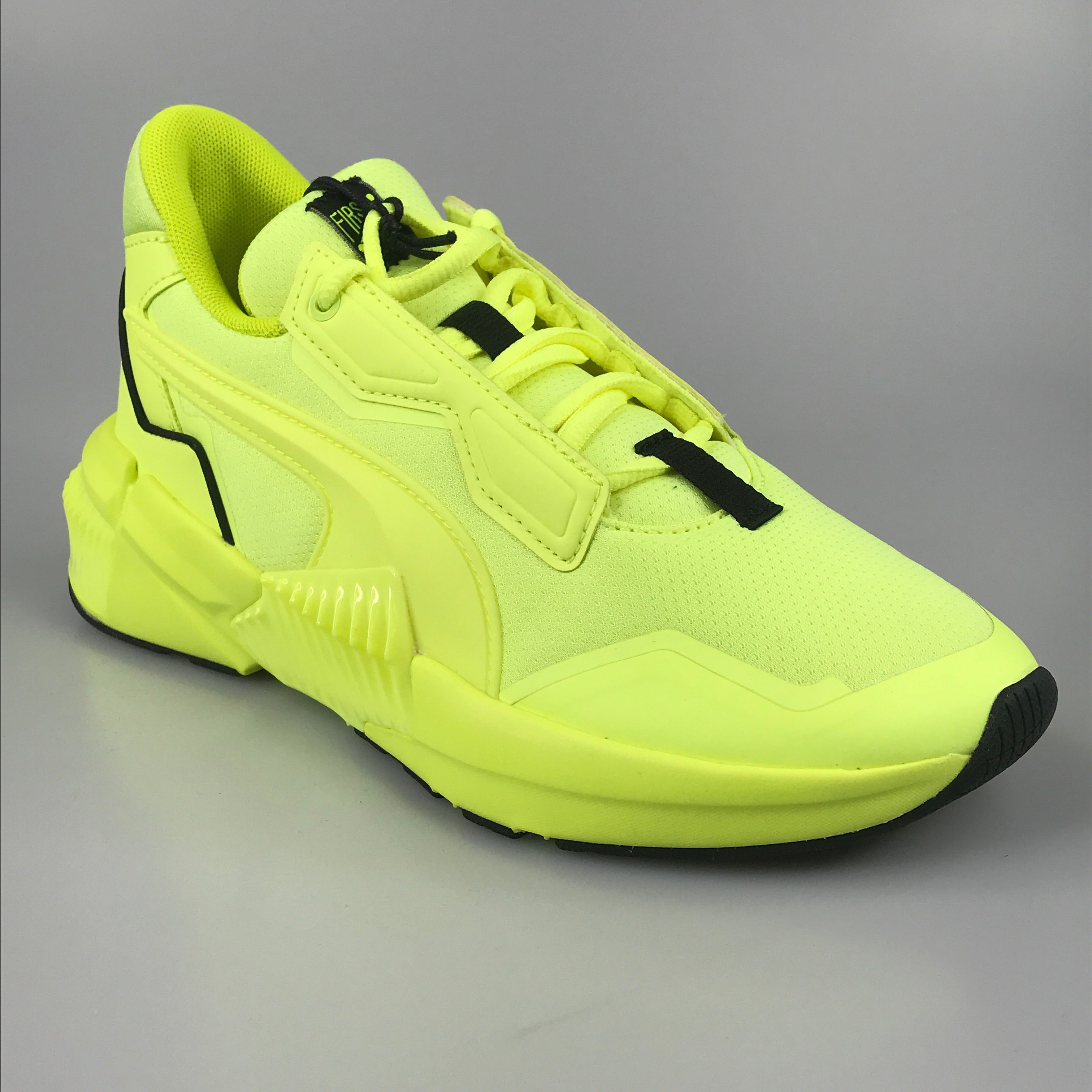 Puma Provoke XT FM Xtreme Wn’s in fizzy yellow-black