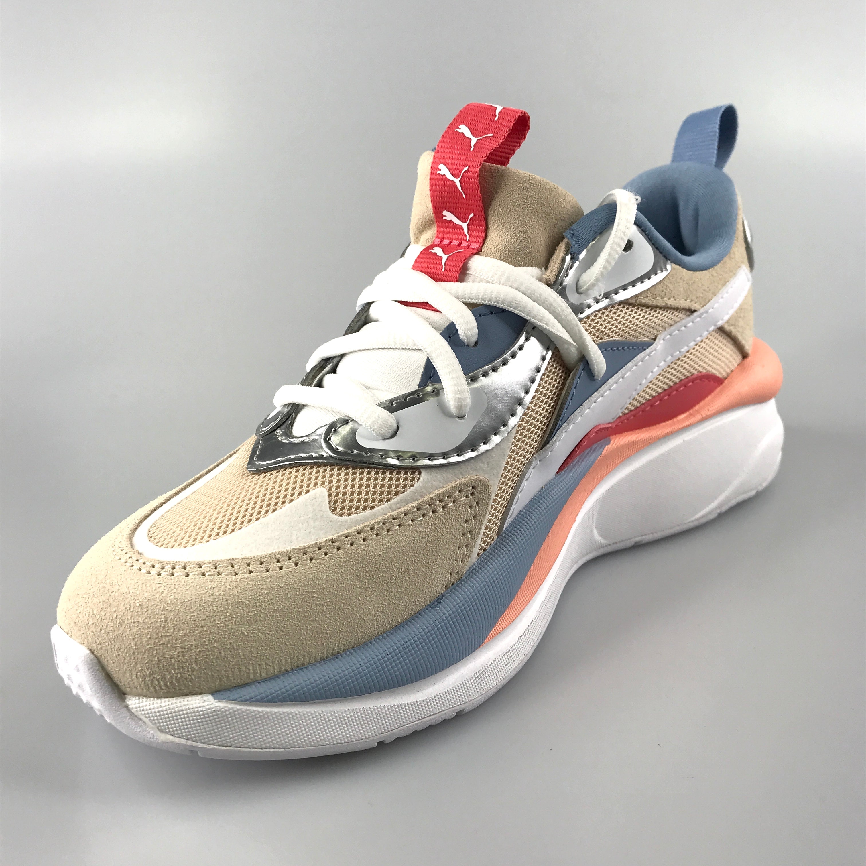 Puma RS-Curve Aura Wn’s in shift sand-eggnog-silver