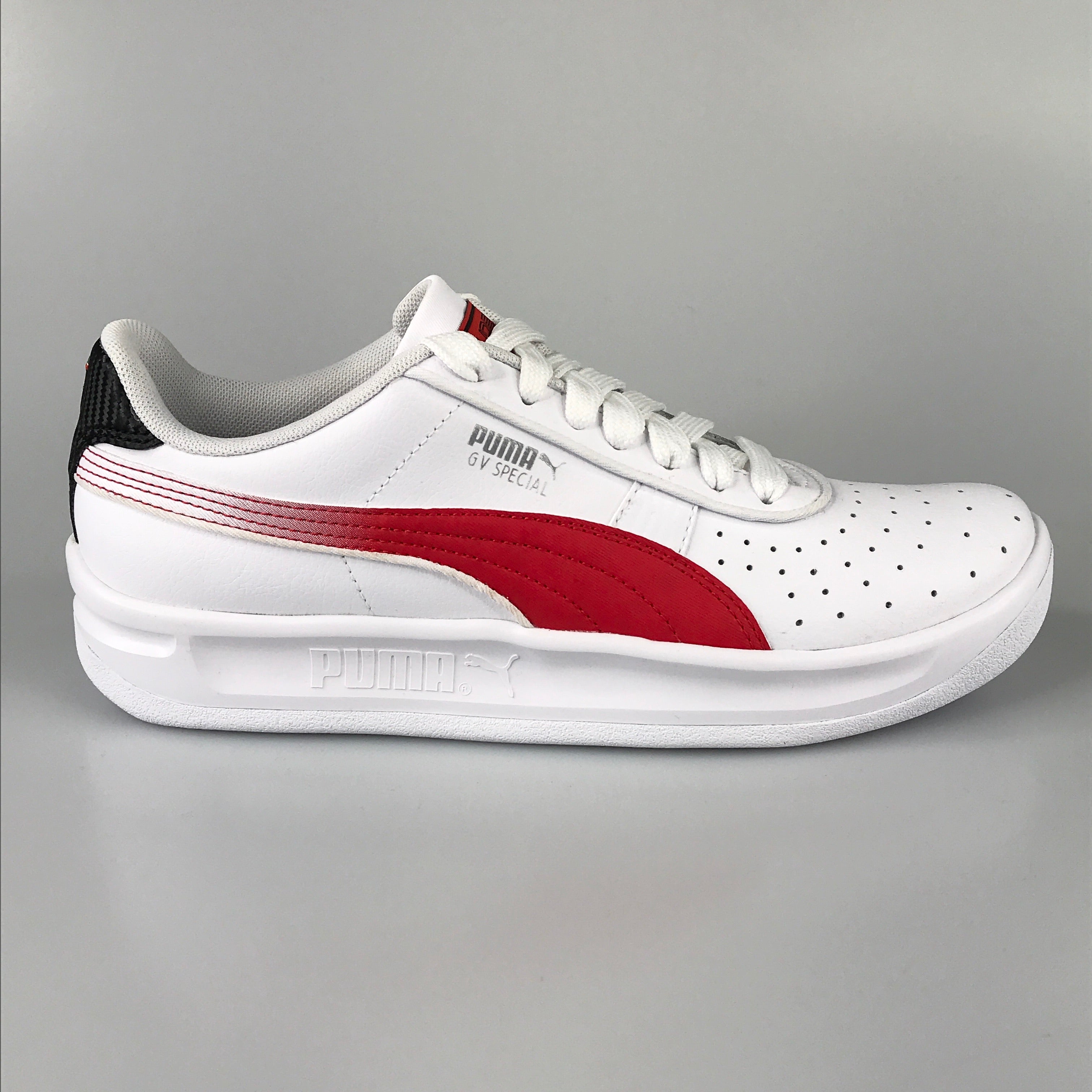 Puma Ferrari Race GV Special in white-russo corsa