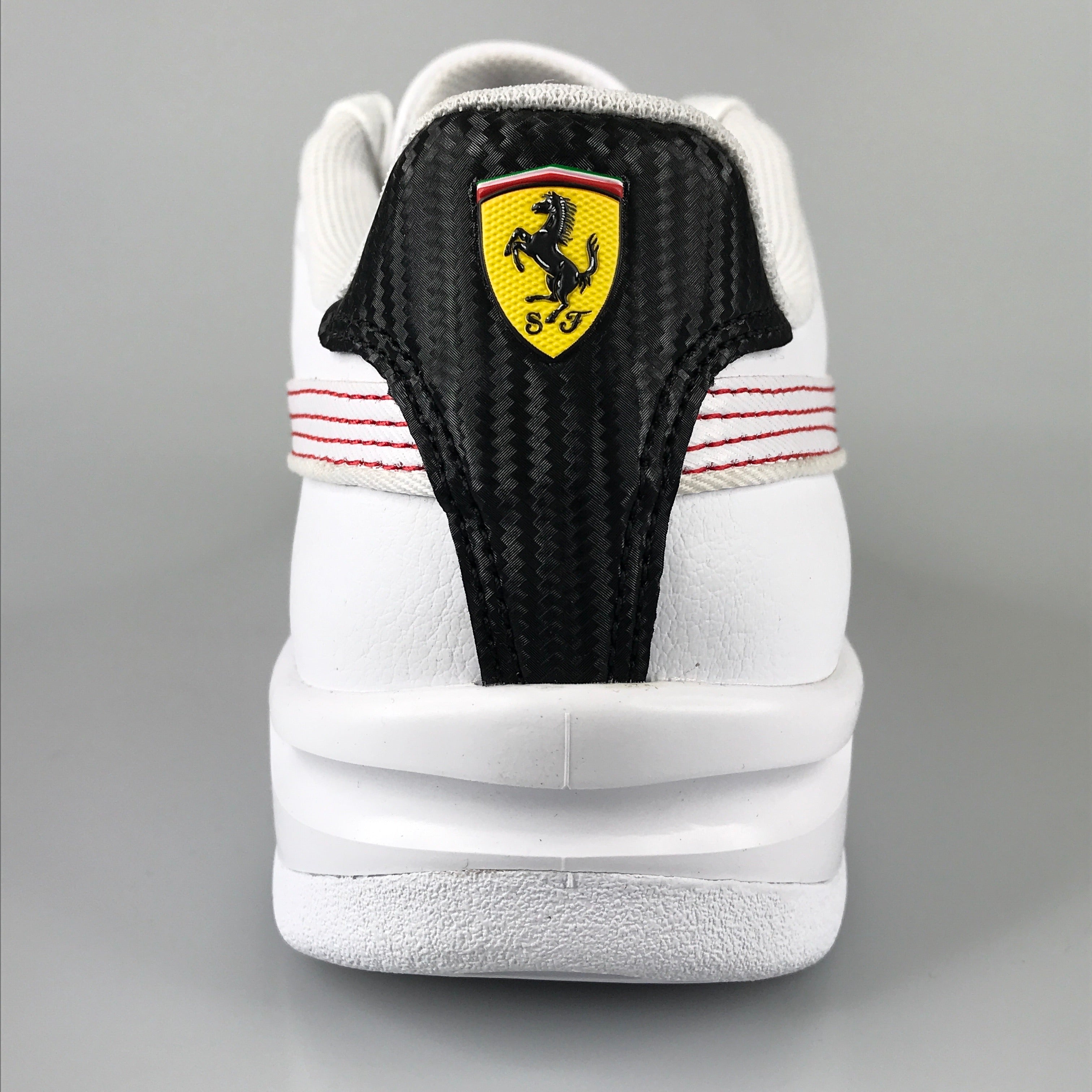 Puma Ferrari Race GV Special in white-russo corsa