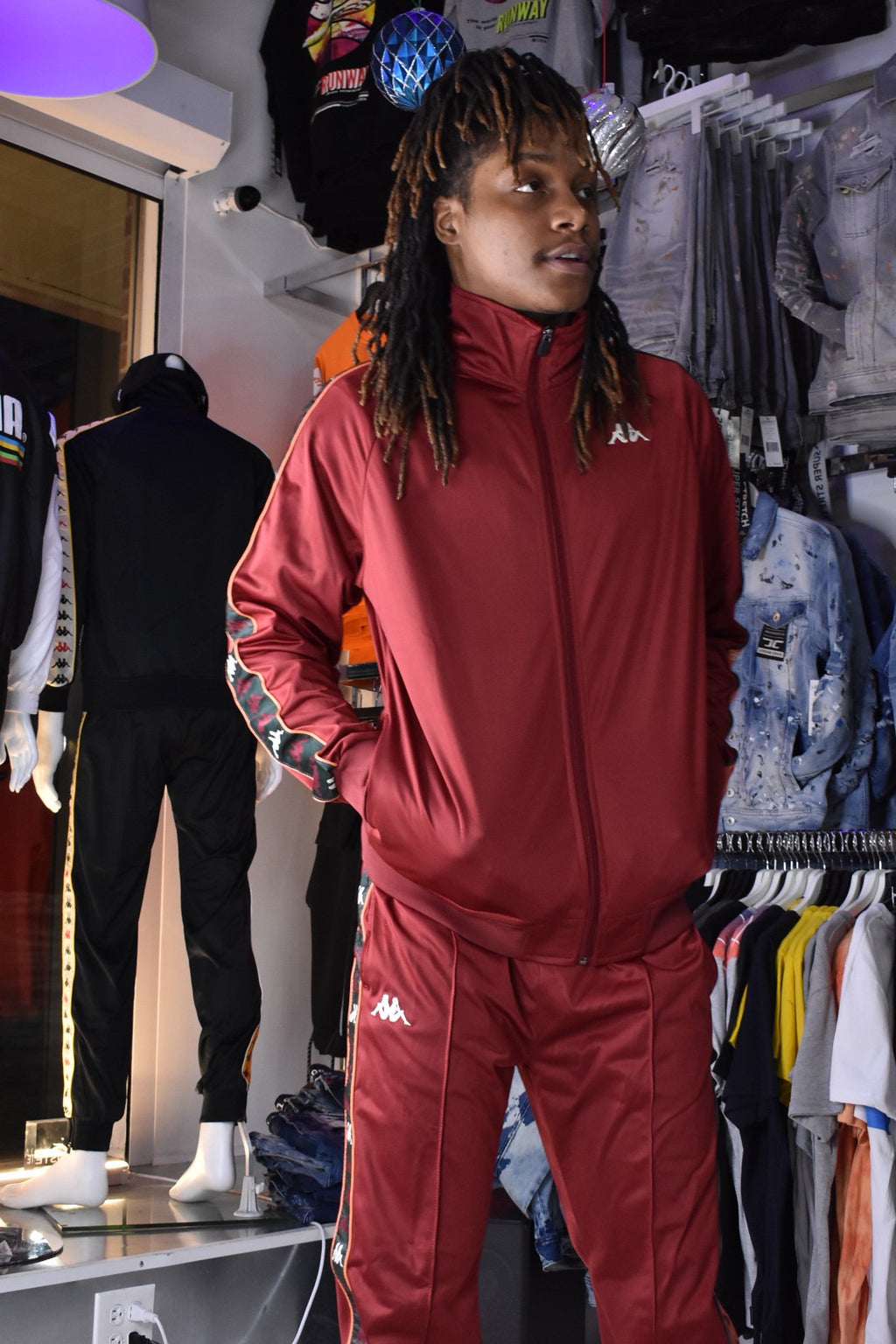 Kappa 222 Banda Dullo tracksuit in dark red-light orange-dark green