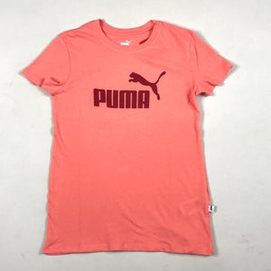 Puma ESS logo tee-short set in Georgia peach-American beauty