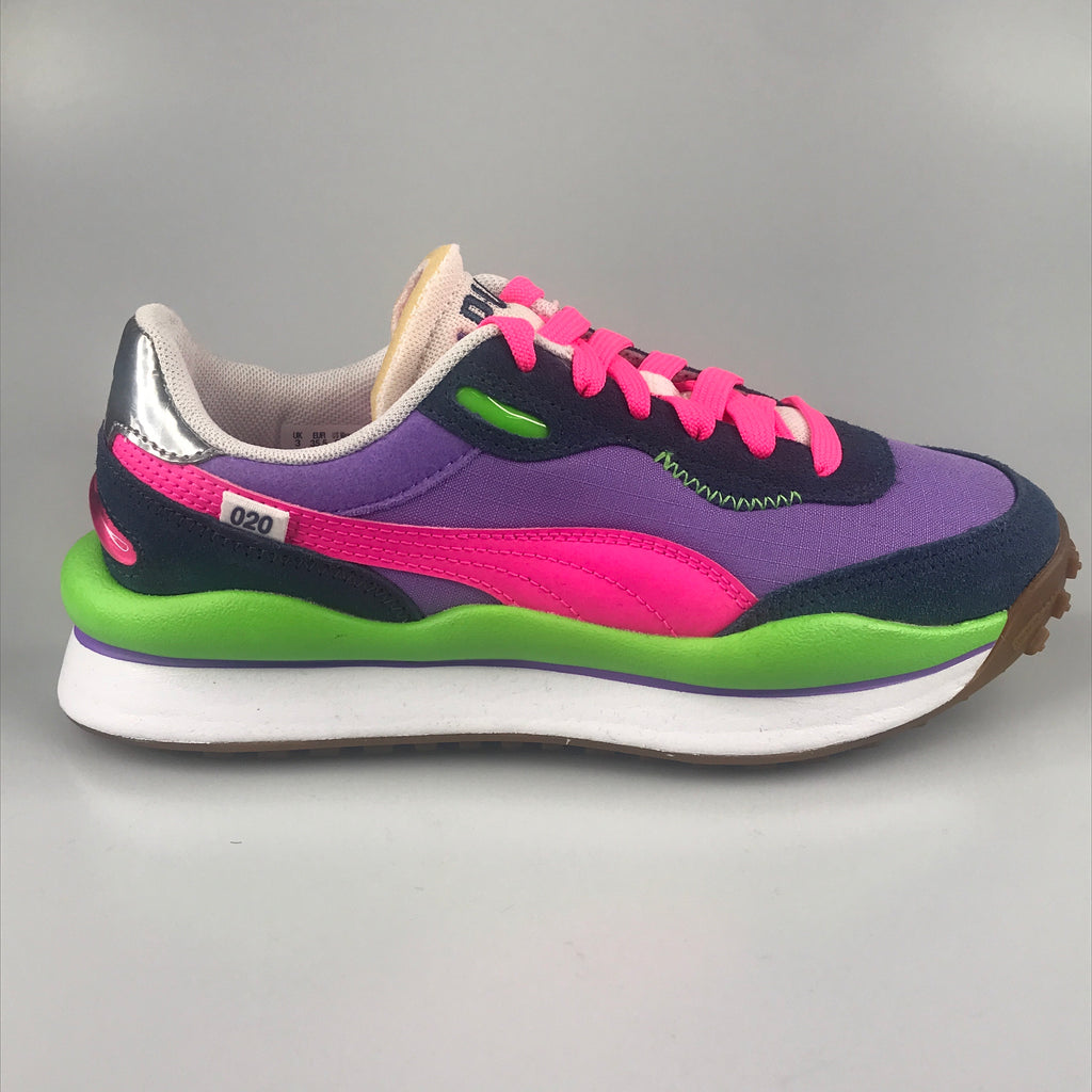 Puma Style Rider Play on Wn’s in dark denim-luminous purple