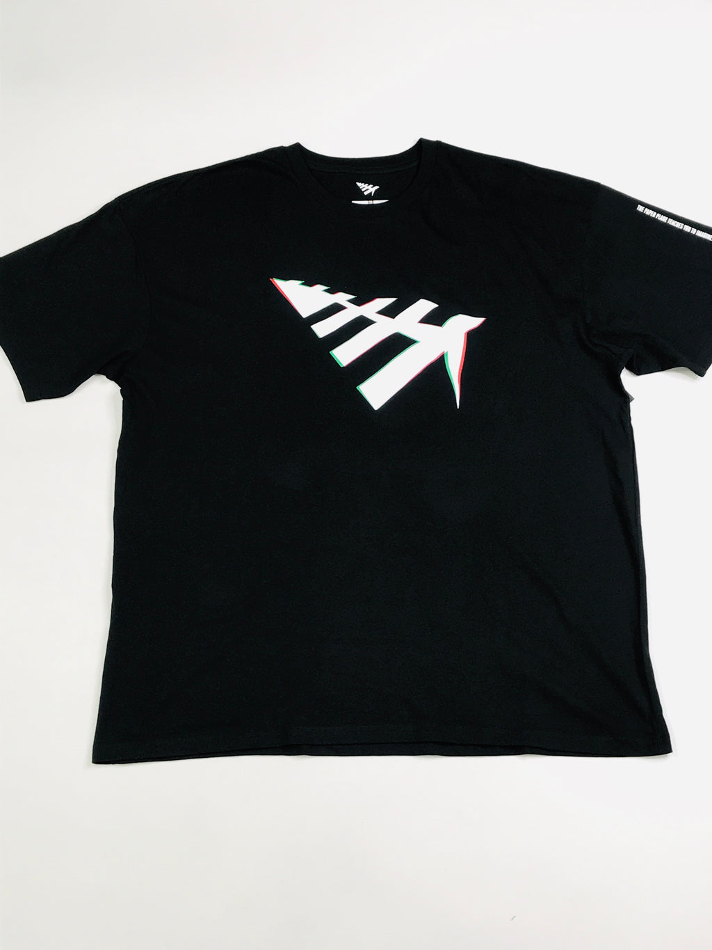 Planes White, red, green flag tee in black